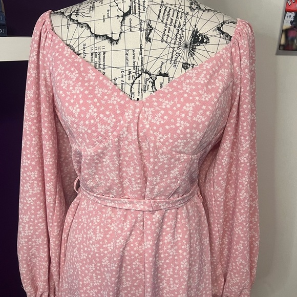 B. Darlin Long Sleeve Pink and White Dress - Picture 2 of 8